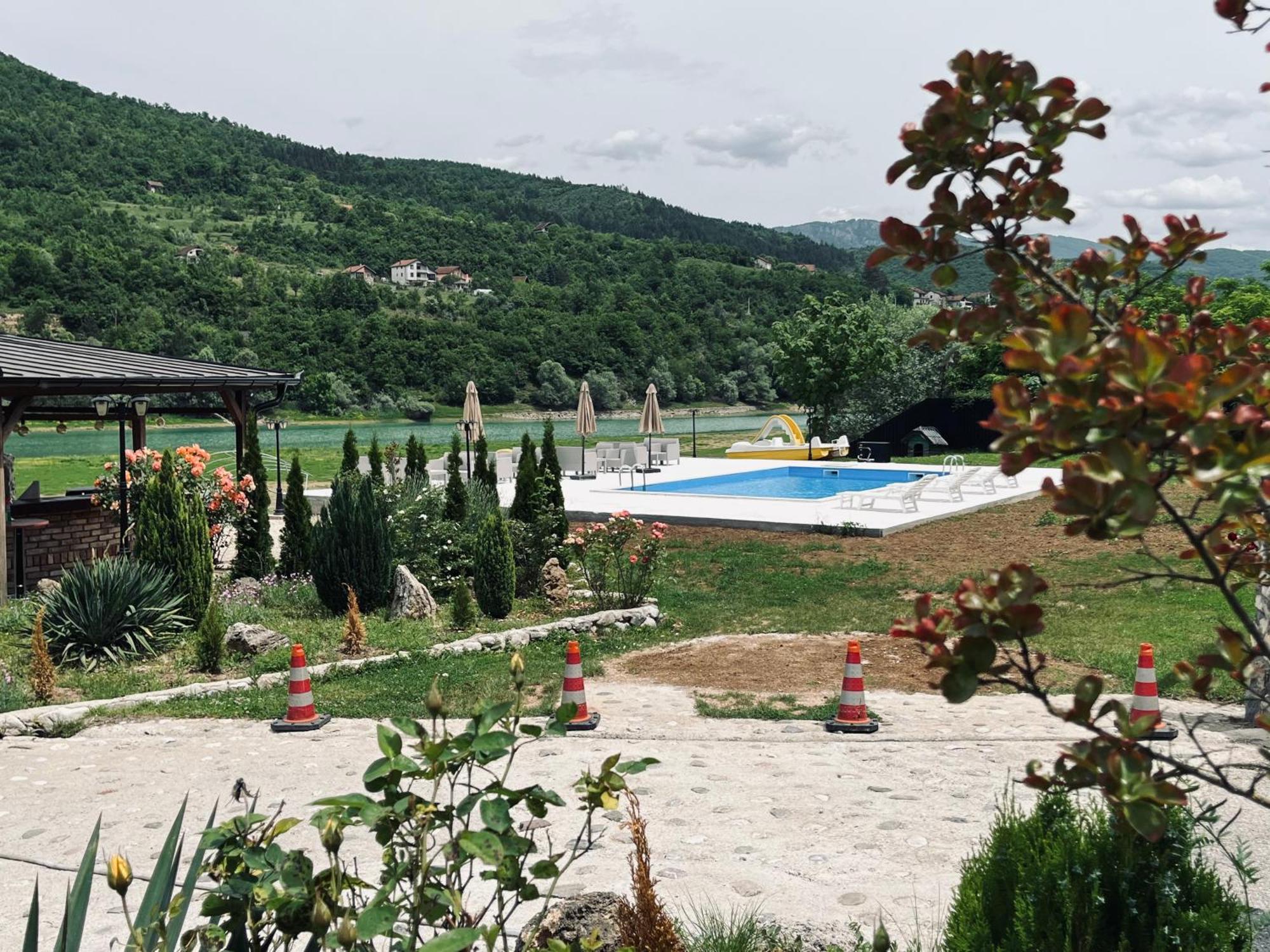 Hotel Noor Konjic Exterior foto